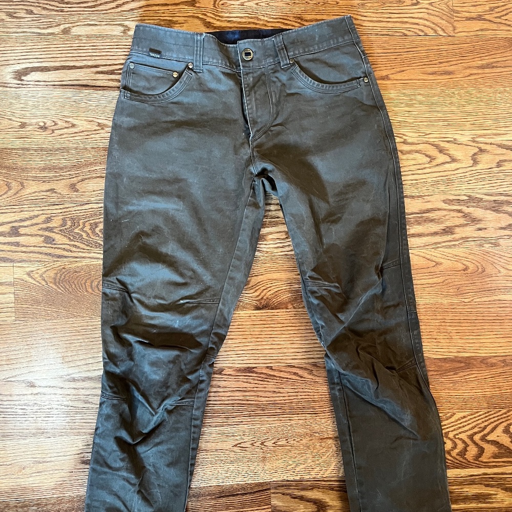 Kuhl Free Rider tapered pants, size 32x32, dark khaki color